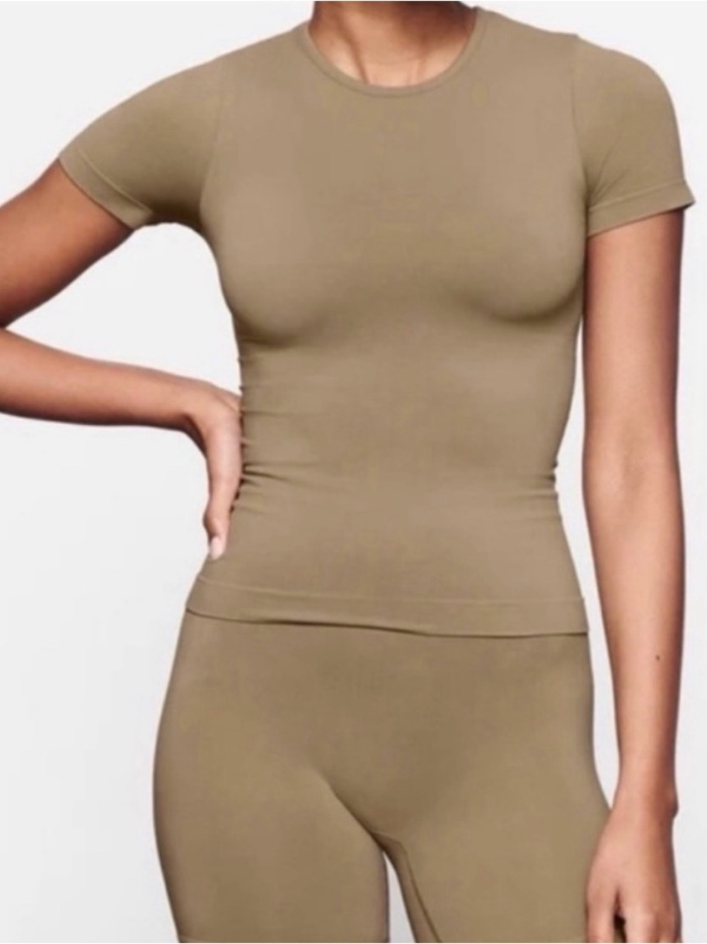 Skims Soft Smoothing T-Shirt in Desert - Picture 2 of 5